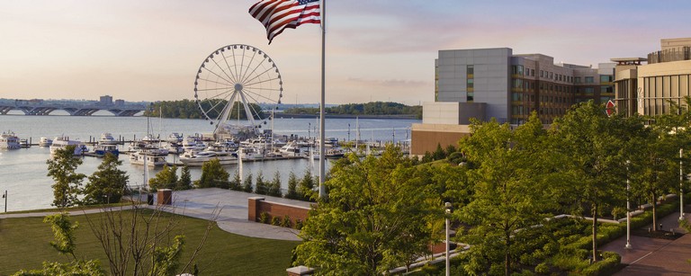 Hotels Near Gaylord National Resort & Convention Center