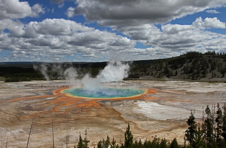 Bus Tours From Los Angeles To Yellowstone