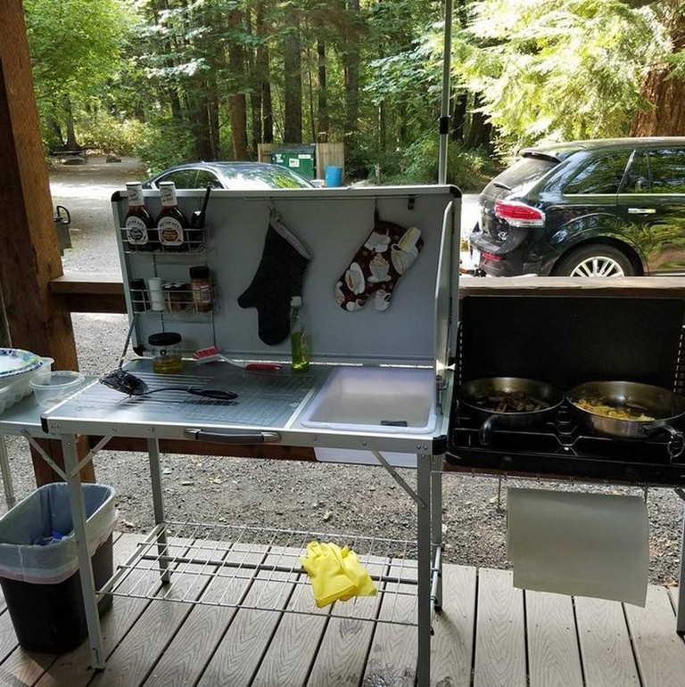 Bass Pro Shops Deluxe Camp Kitchen